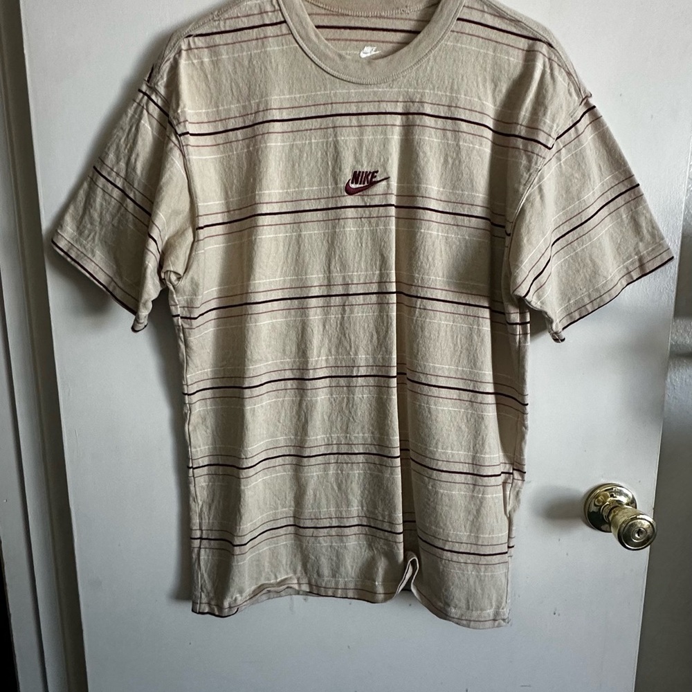 Nike Men's Striped Beige T-Shirt